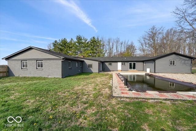 732 W 700 N, Fortville, IN 46040