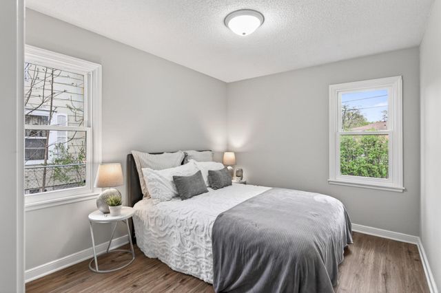 1475 Ivy Avenue E, North Saint Paul, MN 55106