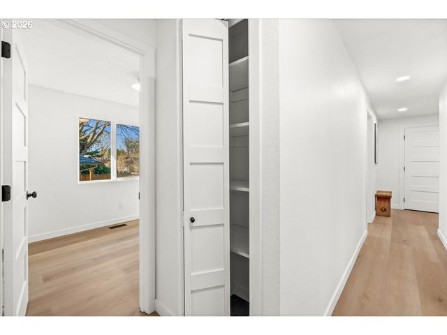 19340 Sw Wright St, Beaverton, OR 97078