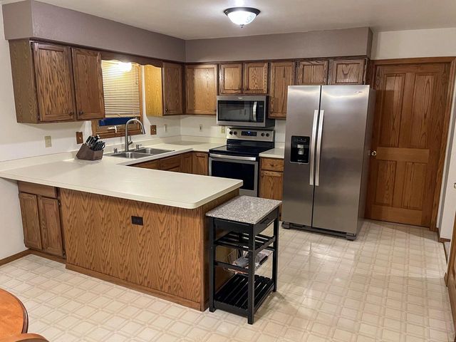 3605 15th AVENUE, South Milwaukee, WI 53172