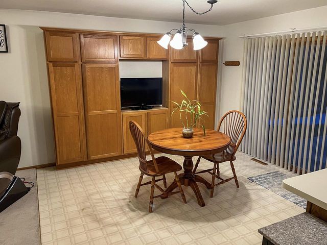 3605 15th AVENUE, South Milwaukee, WI 53172