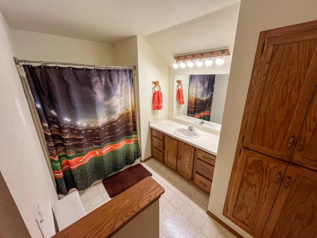 3605 15th AVENUE, South Milwaukee, WI 53172