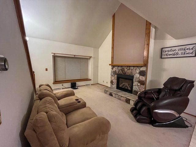 3605 15th AVENUE, South Milwaukee, WI 53172