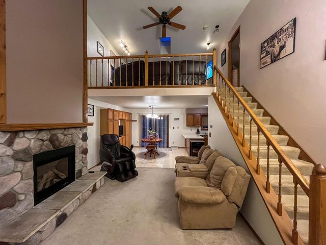 3605 15th AVENUE, South Milwaukee, WI 53172