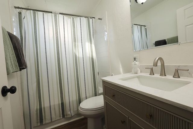 1116 Vito Ave, Modesto, CA 95351