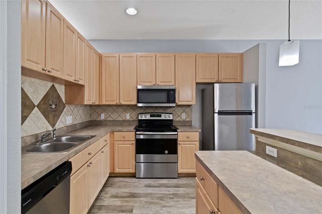 5214 60TH DRIVE E, Bradenton, FL 34203