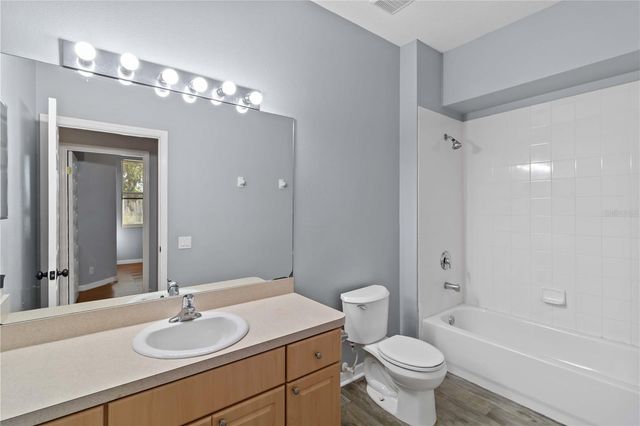 5214 60TH DRIVE E, Bradenton, FL 34203