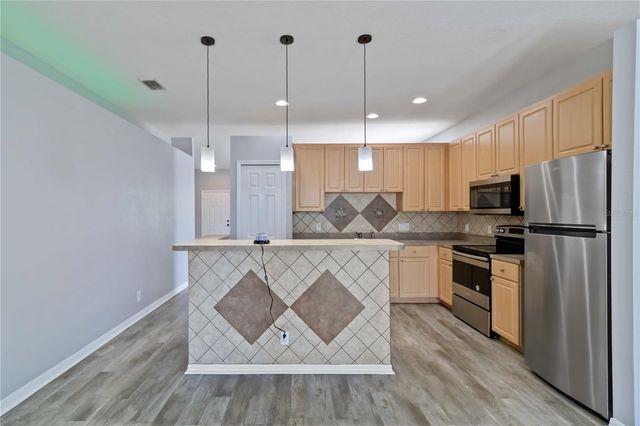 5214 60TH DRIVE E, Bradenton, FL 34203