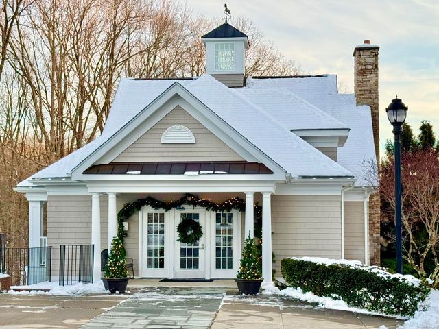 405 Hunter Drive 405, Litchfield, CT 06759