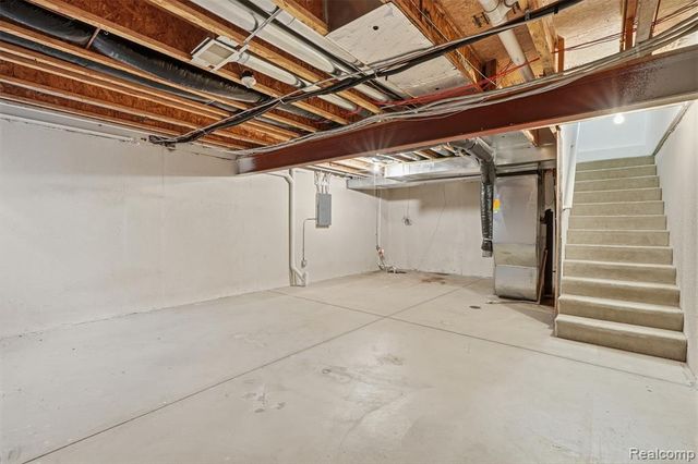 41260 Maplewood Drive 5, Canton, MI 48187