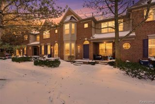 41260 Maplewood Drive 5, Canton, MI 48187