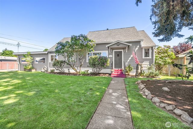 415 N Liberty Street, Port Angeles, WA 98362