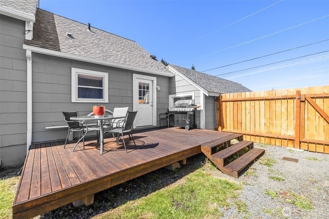 415 N Liberty Street, Port Angeles, WA 98362