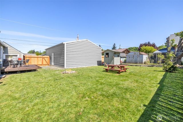 415 N Liberty Street, Port Angeles, WA 98362