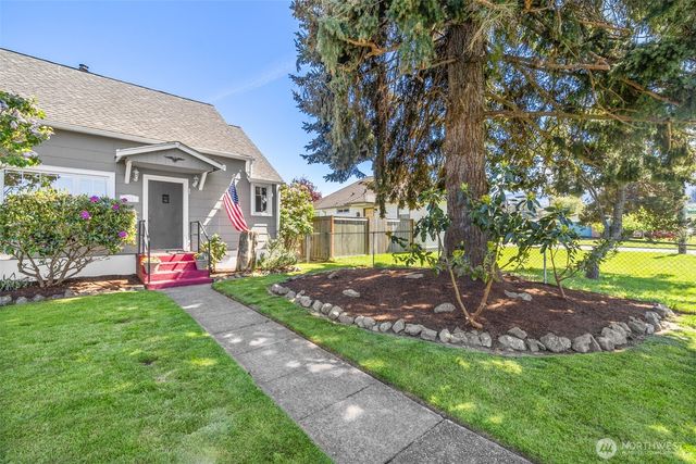 415 N Liberty Street, Port Angeles, WA 98362