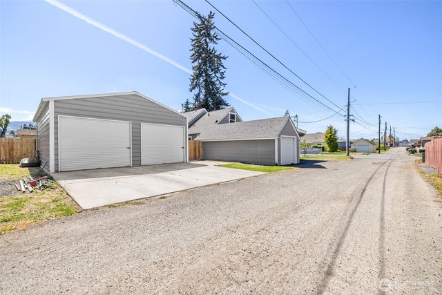 415 N Liberty Street, Port Angeles, WA 98362