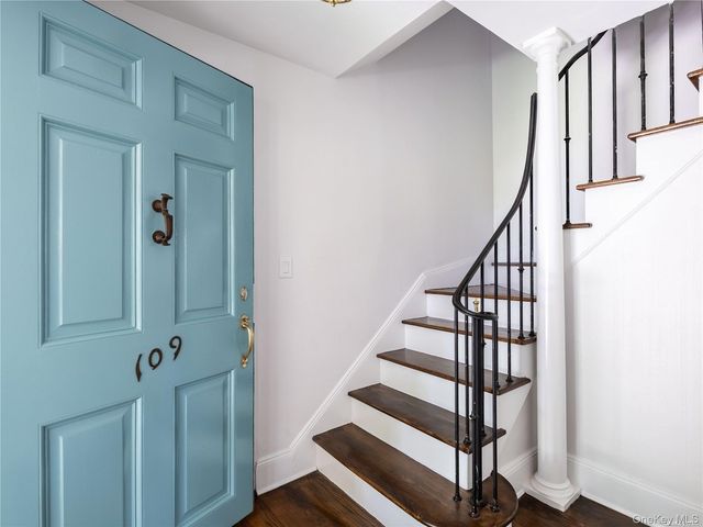 109 Chase Road, Manhasset, NY 11030