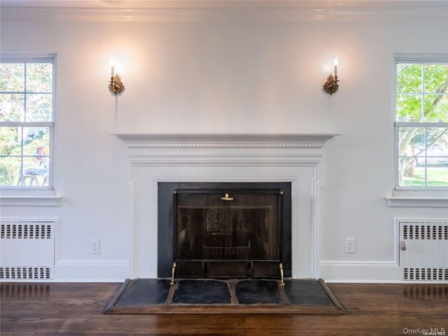 109 Chase Road, Manhasset, NY 11030