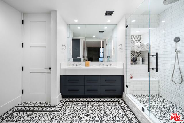 849 S Broadway 812, Los Angeles, CA 90014