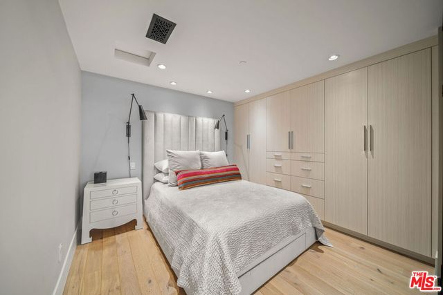 849 S Broadway 812, Los Angeles, CA 90014