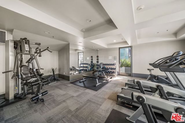 849 S Broadway 812, Los Angeles, CA 90014