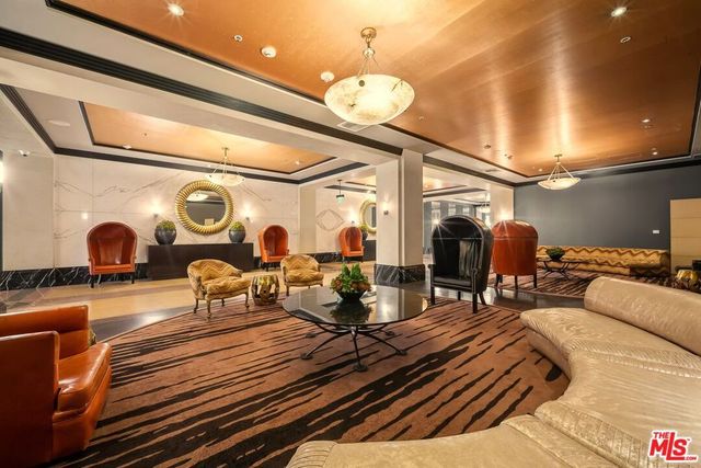 849 S Broadway 812, Los Angeles, CA 90014