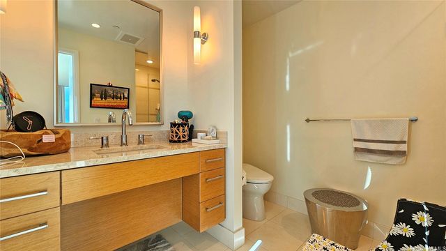 1177 Queen Street 4610, Honolulu, HI 96814