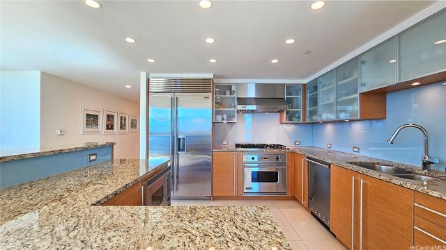 1177 Queen Street 4610, Honolulu, HI 96814