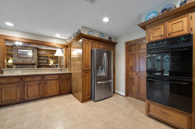 4334 Hill Forest Drive, Houston, TX 77345
