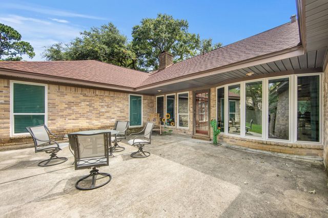 4334 Hill Forest Drive, Houston, TX 77345