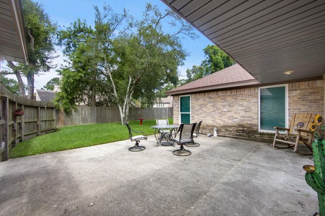 4334 Hill Forest Drive, Houston, TX 77345