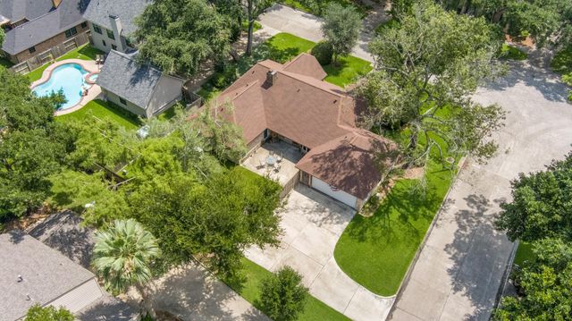 4334 Hill Forest Drive, Houston, TX 77345