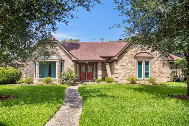 4334 Hill Forest Drive, Houston, TX 77345