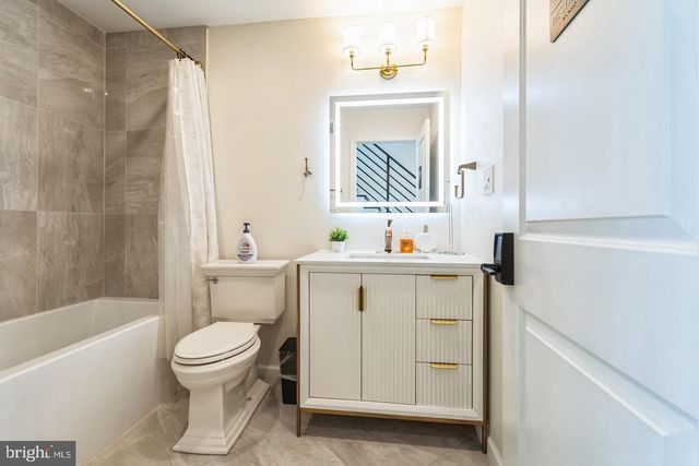 2420 HARLAN ST, Philadelphia, PA 19121