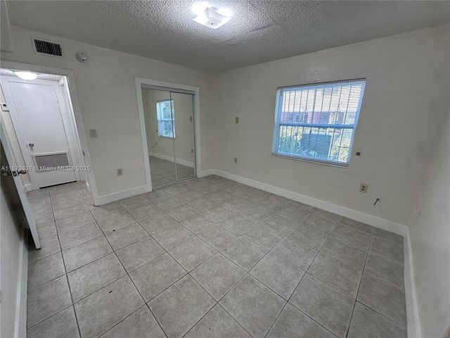 16150 NE 19th Ct 4, North Miami Beach, FL 33162