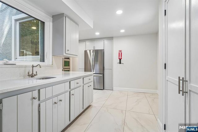 91 Birchwood Road, Glen Rock, NJ 07452