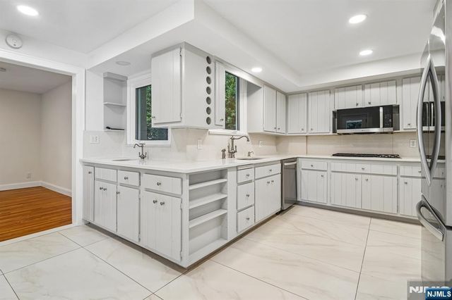 91 Birchwood Road, Glen Rock, NJ 07452