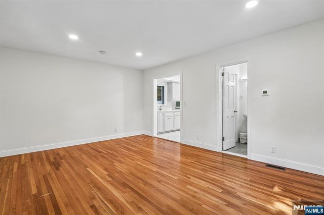 91 Birchwood Road, Glen Rock, NJ 07452
