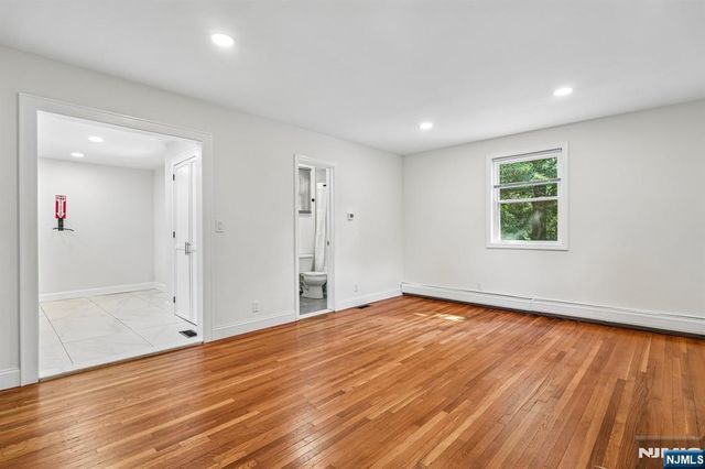 91 Birchwood Road, Glen Rock, NJ 07452