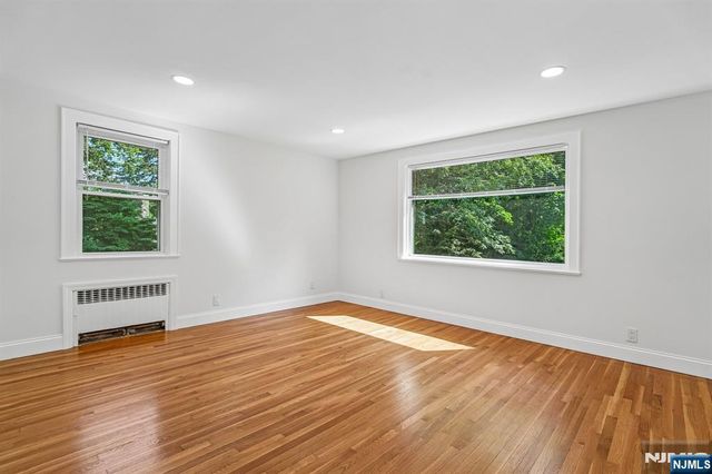 91 Birchwood Road, Glen Rock, NJ 07452