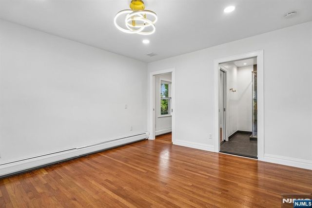91 Birchwood Road, Glen Rock, NJ 07452