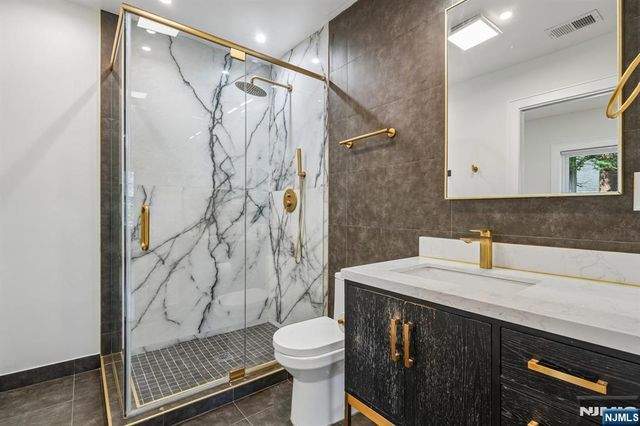 91 Birchwood Road, Glen Rock, NJ 07452