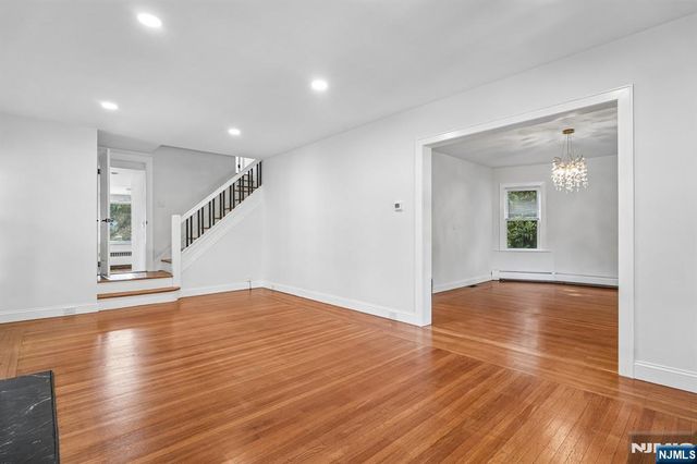 91 Birchwood Road, Glen Rock, NJ 07452