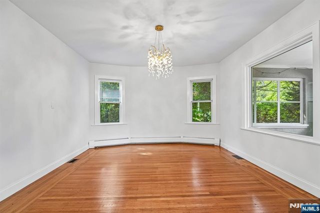 91 Birchwood Road, Glen Rock, NJ 07452