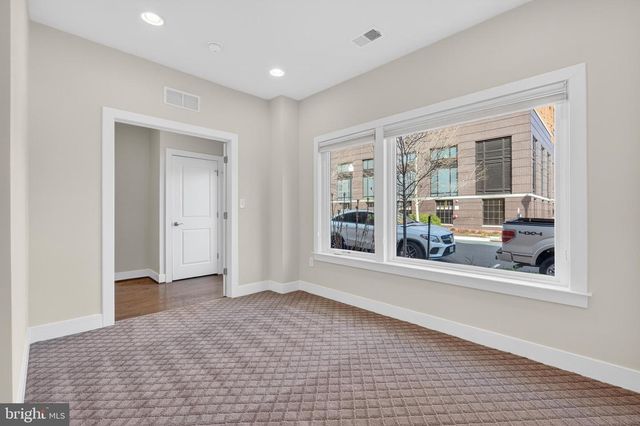 402 STABLER LN, Alexandria, VA 22304