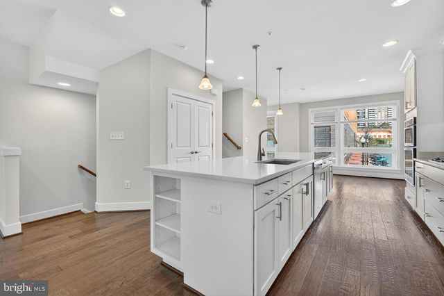 402 STABLER LN, Alexandria, VA 22304