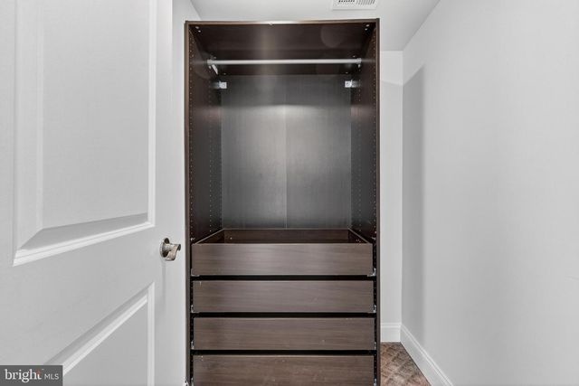 402 STABLER LN, Alexandria, VA 22304