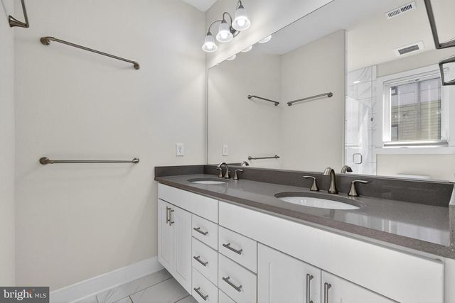 402 STABLER LN, Alexandria, VA 22304