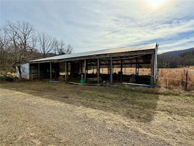 17430 Forest Rd 18, Havana, AR 72842