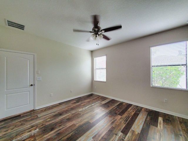 10031 NEWMINSTER LOOP, Ruskin, FL 33573